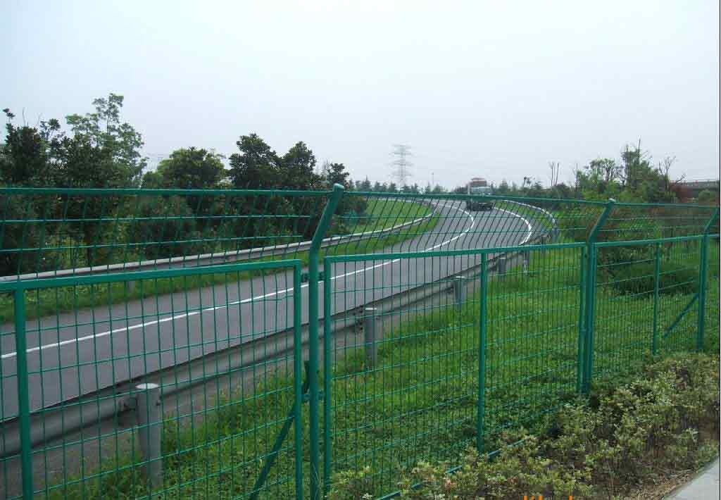 高速公路隔離柵